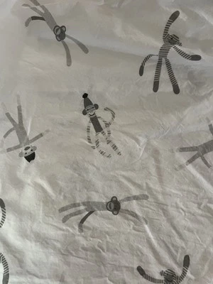 Pottery Barn Kids ~ Sock Monkey Cuna Sábana Blanca y Gris Foto 1 de 2