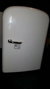 Portable White Retro Looking Mini Refrigerator Hot & Cold, AC & DC power cords - Picture 1 of 11