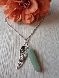 Außergewöhnliche Halskette Aventurinquarz Halbedelstein mit Engelsflügel - Bild 1 von 1