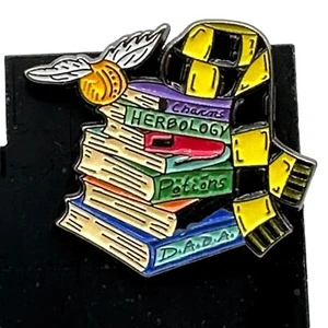 Harry Potter Hufflepuff Pin Yellow Black Scarf Snitch Herbology Charms Enamel - Picture 1 of 5