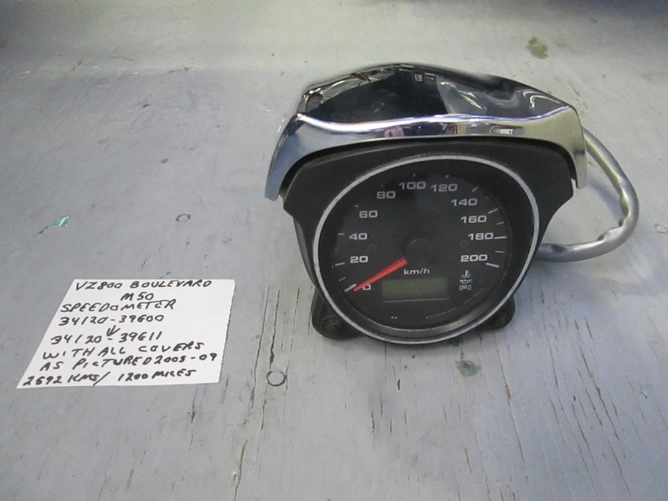 Suzuki VZ800 M50 Boulevard speedometer, 34120-39G00 / 34120-39G11 - Image 1 of 4