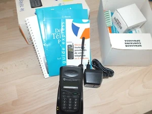 Ancien Téléphone portable Motorola Graphite MP1 - 1B11 Vintage Bouygues - Zdjęcie 1 z 4