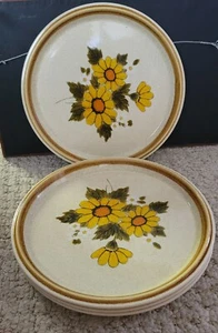 Mikasa Stone Manor Melissa F5811 Dinner Plates (10.75") Set of 4, EUC - Picture 1 of 2