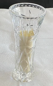 Lead Crystal Star Bud Vase Made in Czech Republic Lenox 6" Tall with Certificate - Picture 1 of 6