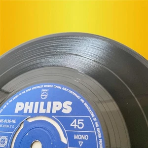 Naomi & The Boys - Happy Birthday Baby EP PHILIPS Holland Mod Beat EX HEAR - Picture 1 of 9