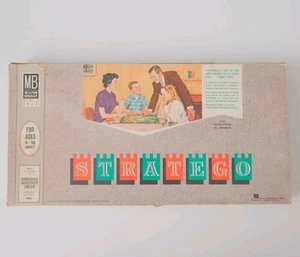 Stratego Vintage Board Game 1962 Complete - Picture 1 of 12