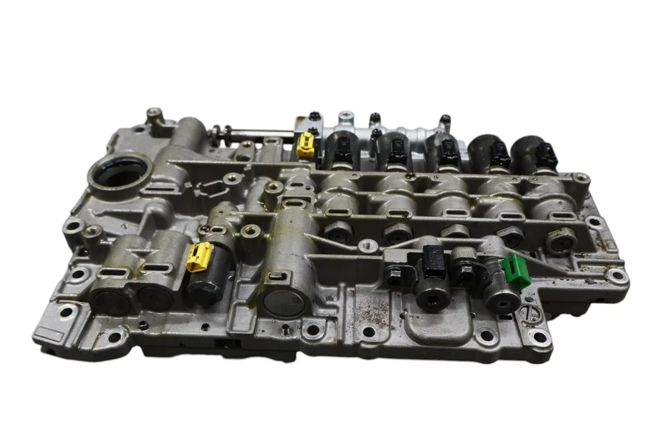 Cuerpo de válvula de transmisión Porsche Panamera 10-16 mecatrónico 95832503910 OEM Foto 1 de 4