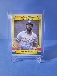 1987 Fleer Award Winners Baseball Cecil Cooper #10 Milwaukee Brewers  - Picture 1 of 3