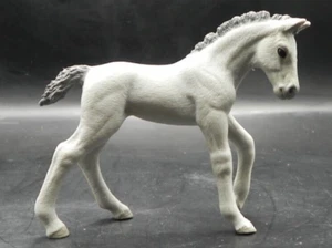 Figura caballo Schleich blanco gris HOLSTEINER POAL bebé 2017 13860 - Imagen 1 de 4