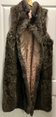 Ladies' Woman's Full Length AUSTRALIAN OPOSSUM FUR VEST, Med-Large Charcoal Gray - Image 1 of 4
