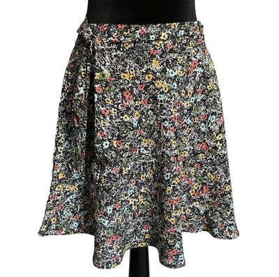 Nasty Gal Ditsy Ballerina Mini Skirt NWT size 6 Black White Flowers Tie Belt Foto 1 de 4