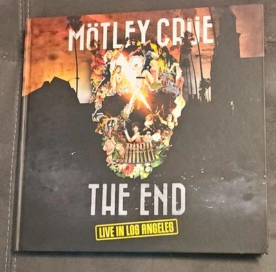 Mötley Crüe - The End-Live in L.A.-Buch,CD, Blu-ray und DVD*sehr Guter*Zustand - Bild 1 von 2
