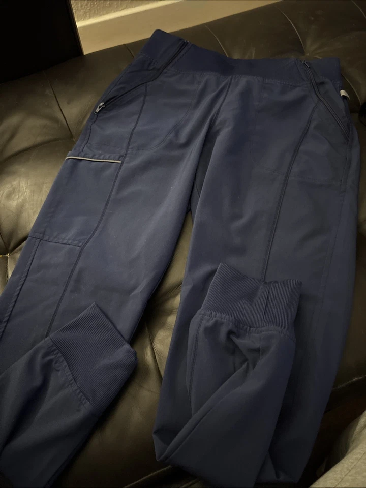 Calça joggers Cherokee feminina Infinity azul marinho tamanho pequeno em excelente estado usado - Imagem 1 de 4