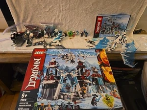 Lego Ninjago Burg des Verlassenen Kaisers + Akita 70678 90% komplett 1 Figur fehlt - Bild 1 von 5