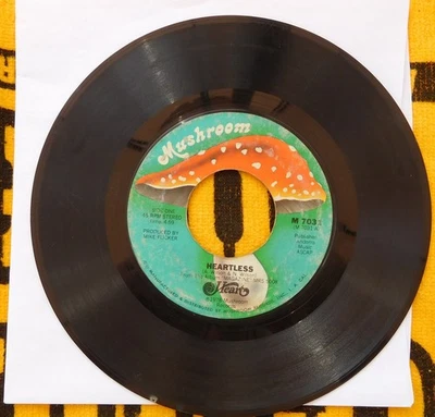 Heart 45 об/мин Record-Heartless - Изображение 1 из 2