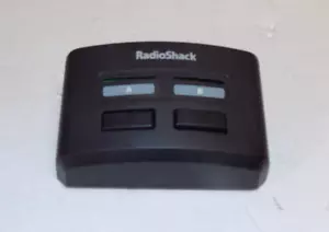 RadioShack Composite A/V Selector Switch Cat. No. 15-312 2 With Cables - Picture 1 of 3