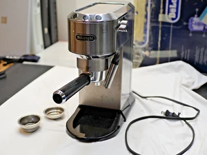 De'Longhi Dedica EC 680.M Macchina da espresso manuale - Acciaio inossidabile - Foto 1 di 7