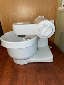 Bosch Compact Kitchen Machine Mum 4405UC With Whisk and Bowl Tested - Picture 1 of 5