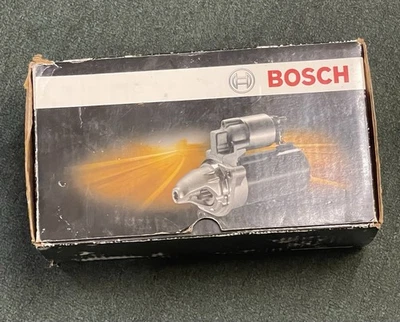 Стартер BOSCH SR0827N Mercedes Benz E350 C300 ML350 S550 GL450 GLK350 E550 - Изображение 1 из 4