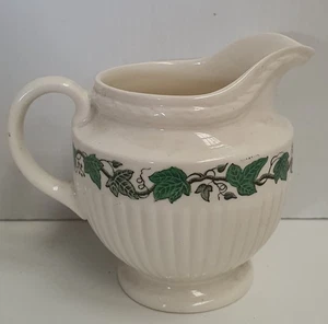 Wedgwood Edme Stratford Creamer c1945-60 Made in England 175ml 6oz Ivy Leaves - Foto 1 di 7