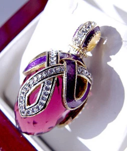 SALE ! GOREGEOUS RUSSIAN ENAMEL EGG PENDANT STERLING SILVER 925 with AMETHYST - Picture 1 of 1