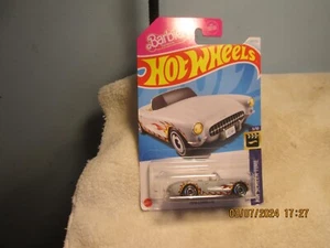 2024 RUOTE CALDE BARBIE 1956 GRIGIO CORVETTE CON FIAMME 29/250 SPEDIZIONE VELOCE (N) - Foto 1 di 3