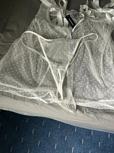 White Lace Lingerie Set With Polka Dots - Picture 1 of 5