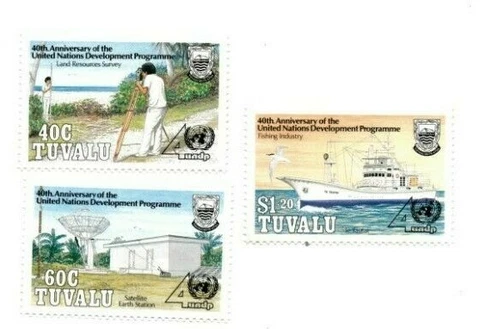 FULL SHEETS Tuvalu 1990 SC 555-7 - UN Dev. Program - 40 Sets of 3v - MNH Cover