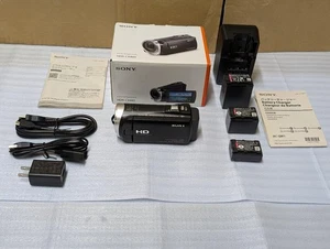 Sony HDR CX485 Handycam Black with Genuine Battery Charger Set Accessories - Picture 1 of 12