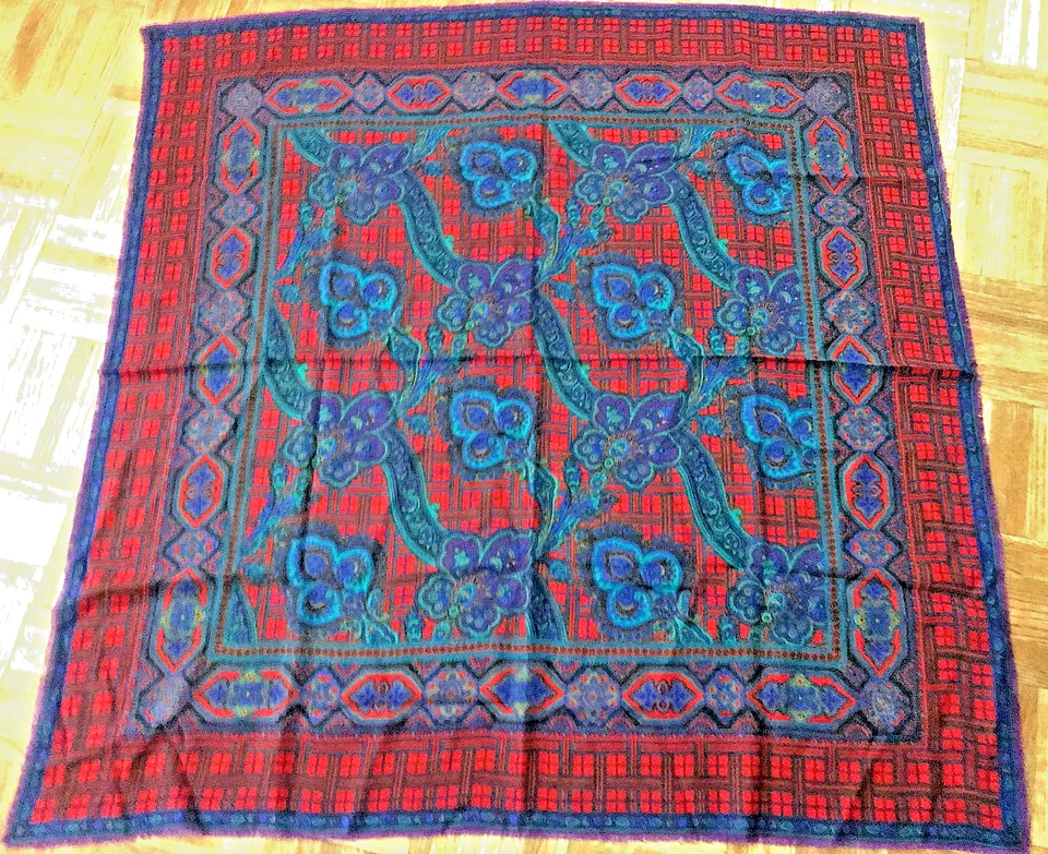 Bufanda Liz Claiborne De Colección Años 80 100% Lana Cuadros Paisley Rojo Azul Verde Púrpura COMO NUEVA Foto 1 de 4