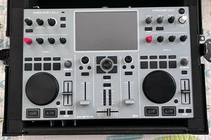 Denon Prime Go BUNDLE - Grey Skin, Pro-X Case & Cover - Picture 1 of 5