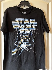 Disney Star Wars Darth Vader Mad Engine schwarzes Herrenhemd Medium - Bild 1 von 2