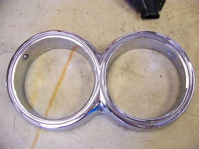 1963 1964 CHRYSLER LH HEADLIGHT RING BEZEL NEWPORT NEW YORKER 300 #2276465 - Image 1 of 4
