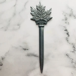 Abridor de letras de peltre hoja de arce Canadá 6" - Imagen 1 de 4