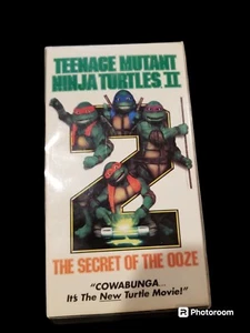 Teenage Mutant Ninja Turtles 2 - The Secret of the Ooze (VHS) - Imagen 1 de 3