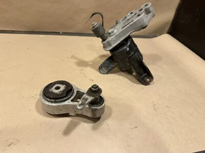 2010 Mercury Milan OEM 3.0 V6 Passenger Side Engine Mount & Torque Strut used - Image 1 of 4