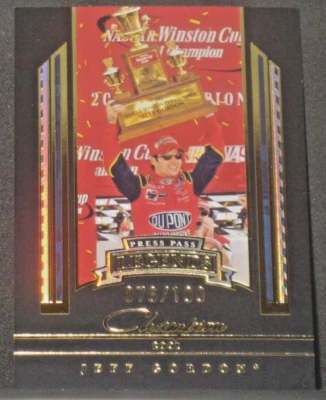 Jeff Gordon 2005 Press Pass Legends Holofoil Parallel #43H (76/100) - Image 1 of 2