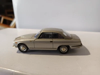 1/43 ALFA ROMÉO 2600 SPRINT BANG - Photo 1/4