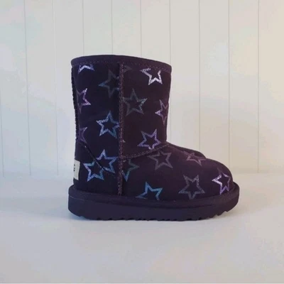 UGG Kids Girls 靴子 经典 II 尺码 10 紫色 Iridescent Stars 靴子 夜幕  — 第 1/4 张图片