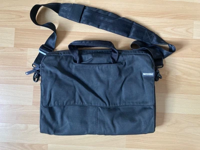 Schwarze Laptoptasche Case 35 x 28cm incase - Bild 1 von 4