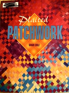 Pacific PLAITED PATCHWORK Quilt weich 136pg Buch Shari Cole 1995 - Bild 1 von 10