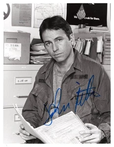John Ritter signed Autogramm 7x9 Original Unnatural Causes Pressefoto JSA COA - Bild 1 von 4