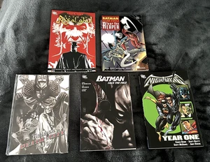Batman DC Comics Graphic Novel Bundle x 5 Death & the City, Year one/two - Bild 1 von 7