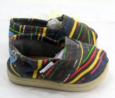 10002710Toms MULTI TINE CLASSIC PUNTERA REDONDA NIÑO PEQUEÑO talla 4 T Foto 1 de 4