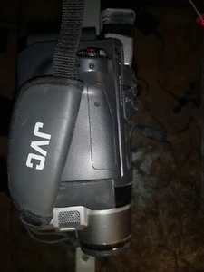 Camera Numerique JVC DSC 300 SX - Photo 1 sur 4