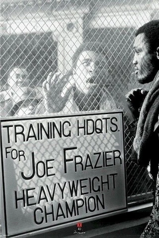 MUHAMMAD ALI & JOE FRAZIER ~ TRAINING HEADQUARTERS TAUNT 24x36 POSTER Boxing Cover