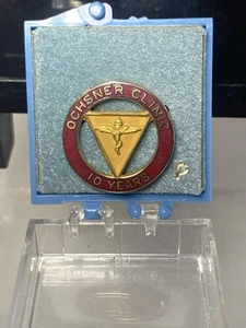 Vintage New Orleans Louisiana Ochsner Clinic 10 Year Metal Employee Badge Pin - Picture 1 of 4