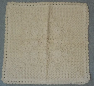 Funda de almohada de lino cubierta de ganchillo vintage marfil blanco roto bordes festoneados - Imagen 1 de 11