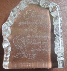 Hallmark Little Gallery Austria Bleikristall Die Rose spricht von Liebe Briefbeschwerer - Bild 1 von 5