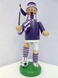 Räuchermann Fußballer Fußballspieler 20 cm groß Lila weiß Räucherfigur Fußball - Bild 1 von 2